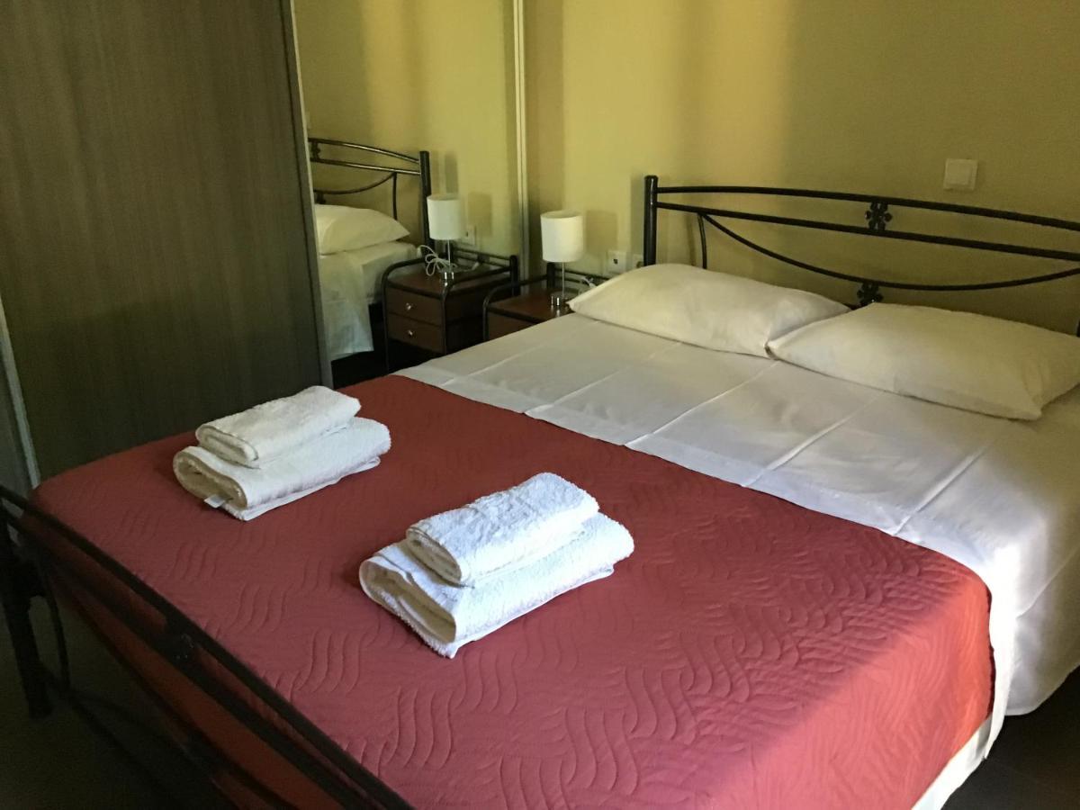 D'Angelos Apartments Каравомилос Екстериор снимка