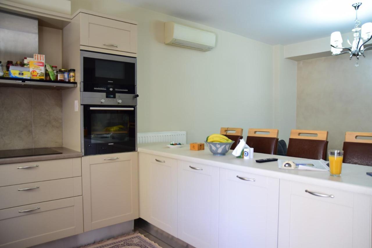 D'Angelos Apartments Каравомилос Екстериор снимка