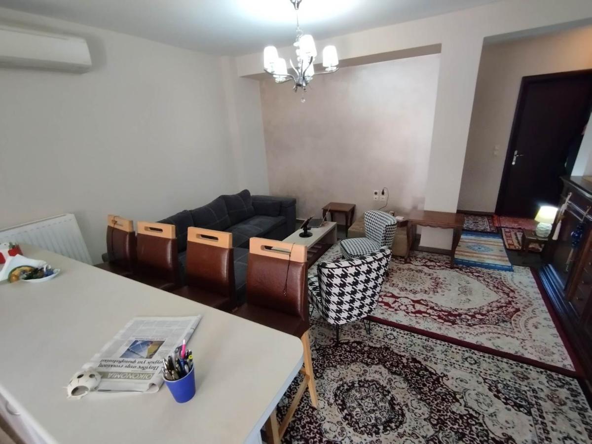 D'Angelos Apartments Каравомилос Екстериор снимка