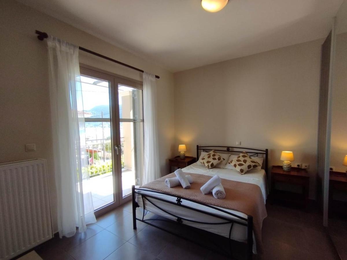 D'Angelos Apartments Каравомилос Екстериор снимка