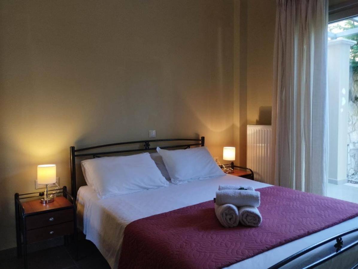 D'Angelos Apartments Каравомилос Екстериор снимка
