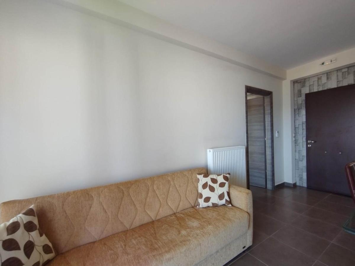 D'Angelos Apartments Каравомилос Екстериор снимка