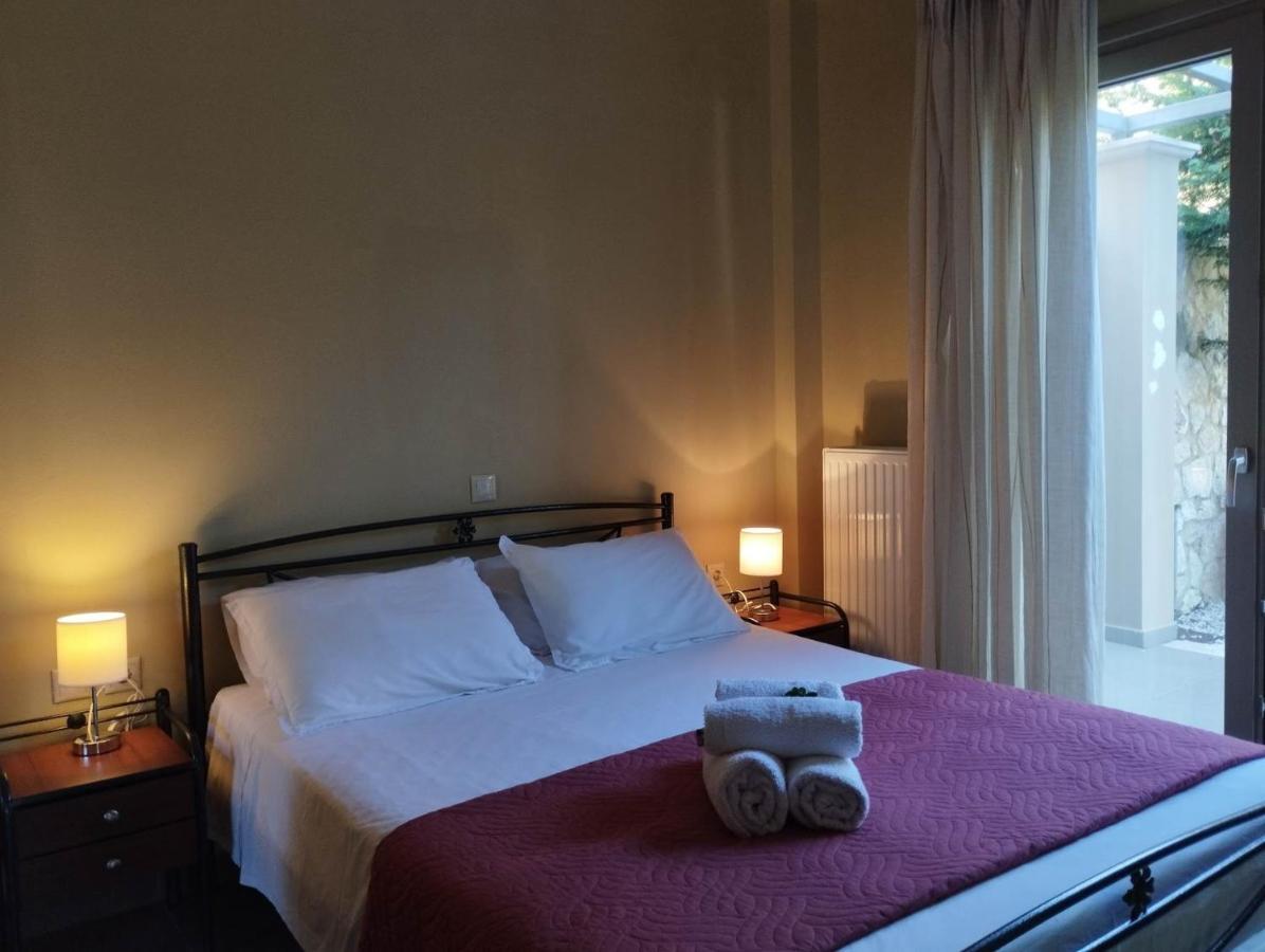 D'Angelos Apartments Каравомилос Екстериор снимка